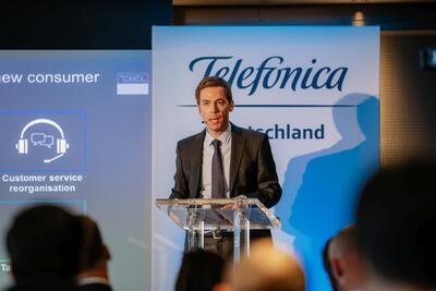 Link enlarges the picture.