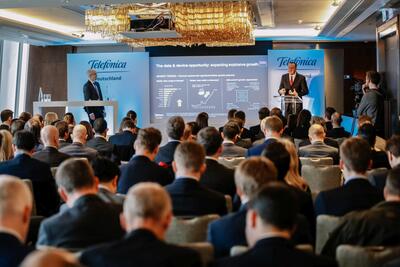 Link enlarges the picture.